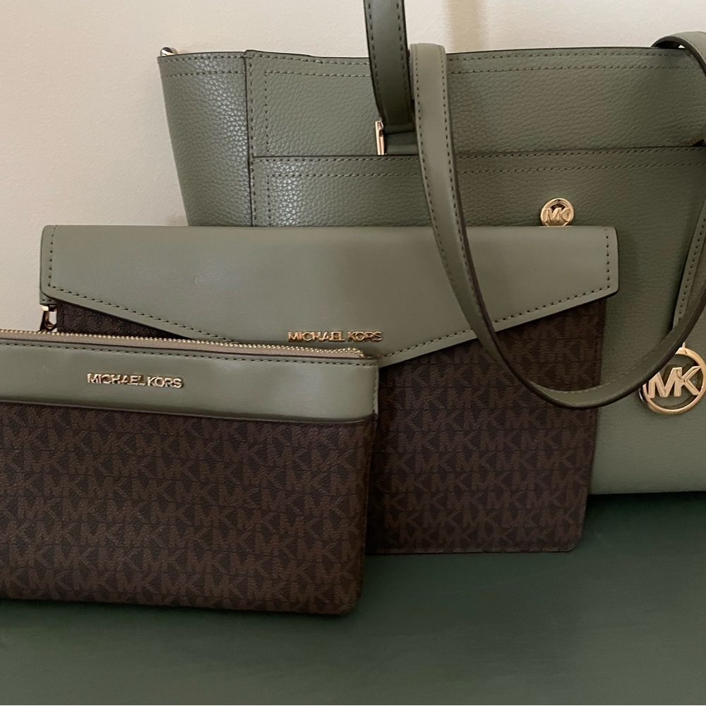 Michael Kors Maisie 3-in-1 Tote